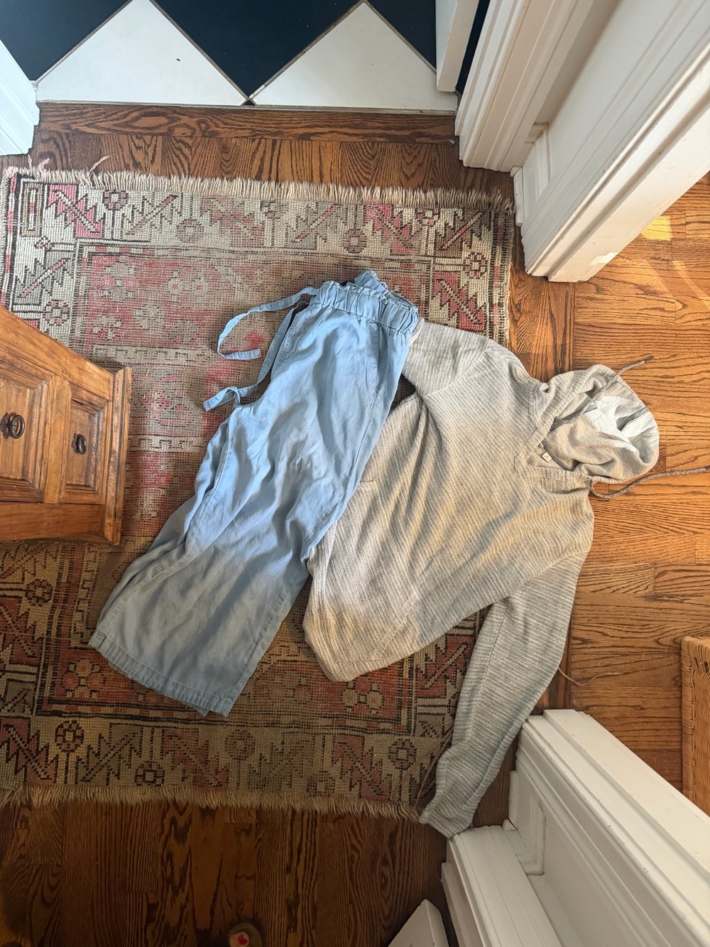 Perfect fall outfit - breezy blue denim-like flowy pants + gray hooded pullover